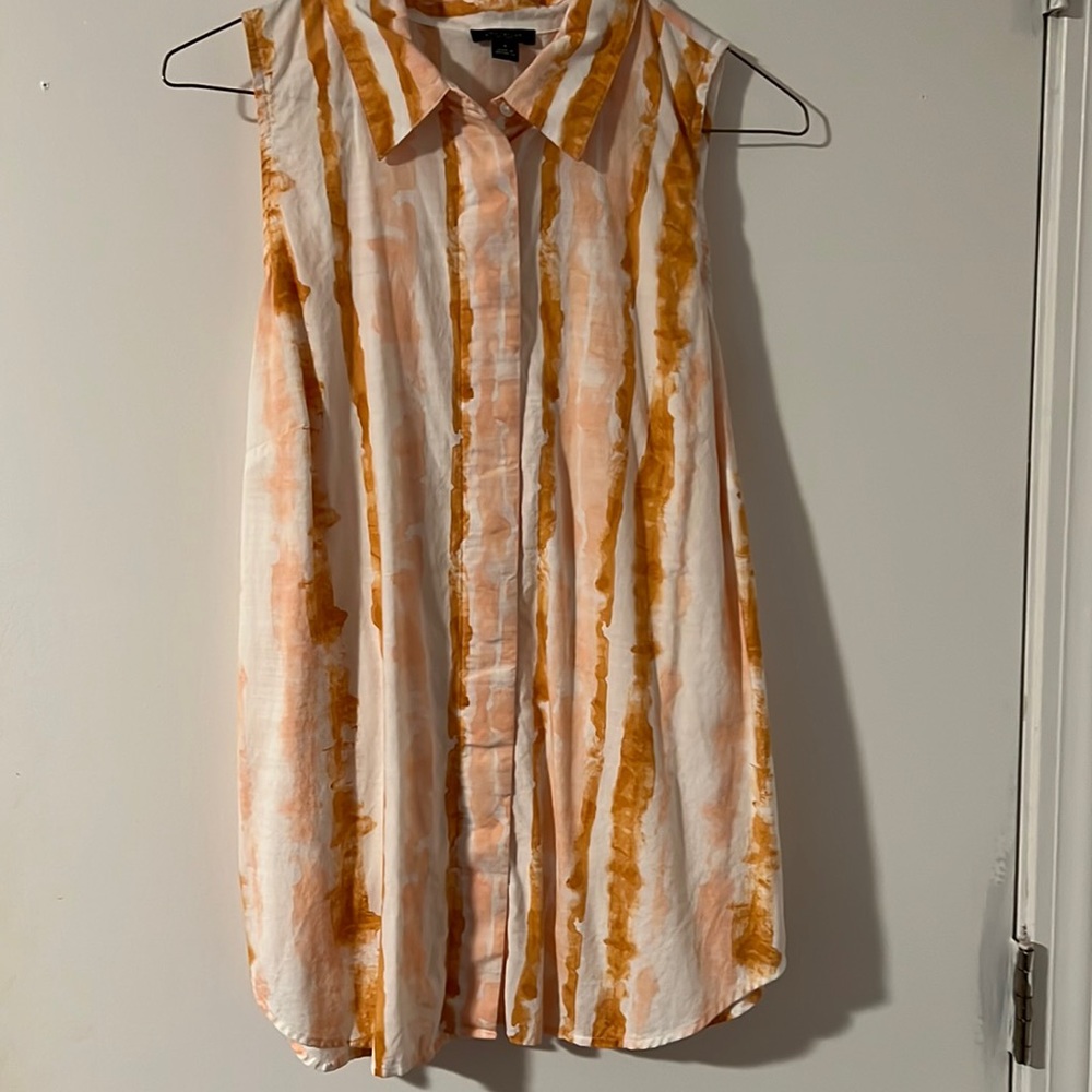Ann Taylor sleeveless top, size Medium